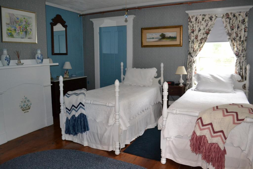 Benjamin Prescott Inn Jaffrey Habitación foto